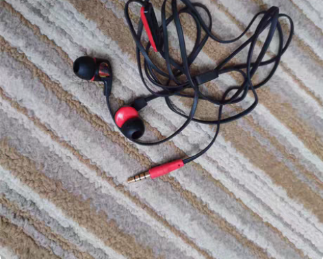 骷髅头skullcandy 原装耳机 型号...