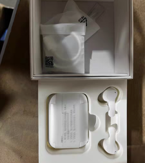 荣耀真无线蓝牙耳机  全新仅开封 感兴趣的...