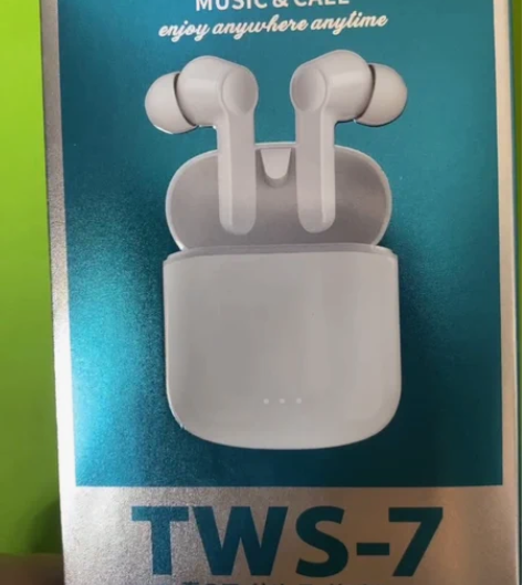 全新蓝牙耳机 他人赠予 ?全新REMAX ...