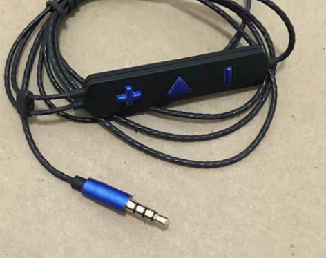 包邮REMAX RM720i动圈耳机成色如...