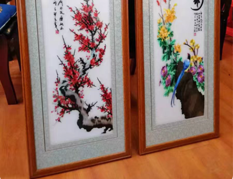 两副刺绣画，公司倒闭，300一副 感兴趣的...