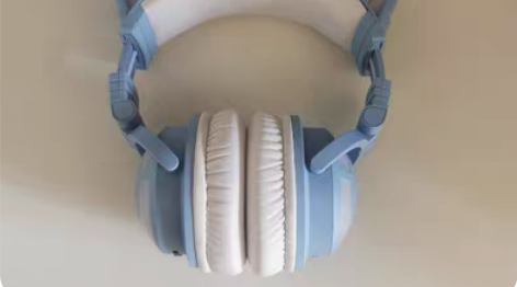 妖舞猫耳耳机,耳机完好,几乎全新,没有损伤...