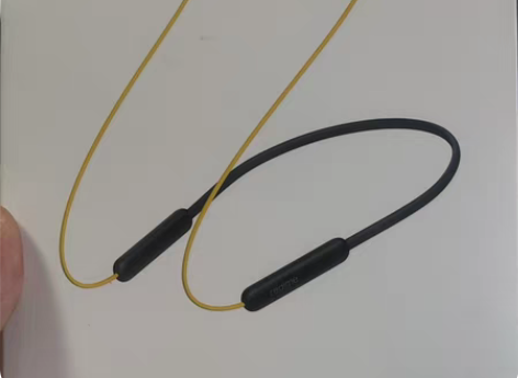 真我原装运动耳机 感兴趣的话点“我想要”和...