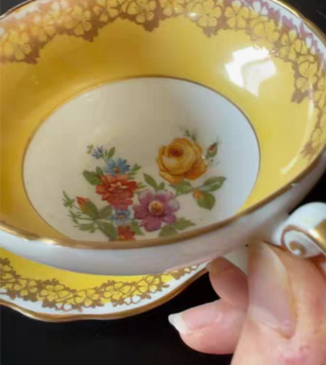 包邮英国EB foley黄色鎏金花卉阔口咖...