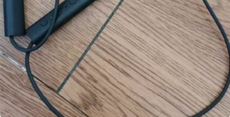 蓝牙运动耳机 很实用，电量足。 喜欢的抓紧...