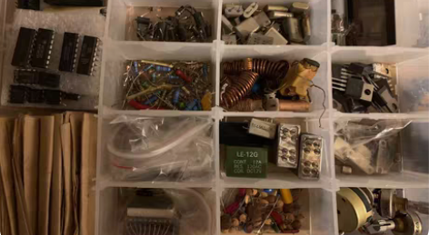 元件盒元件，多年收藏的，3盒150元，珍贵...