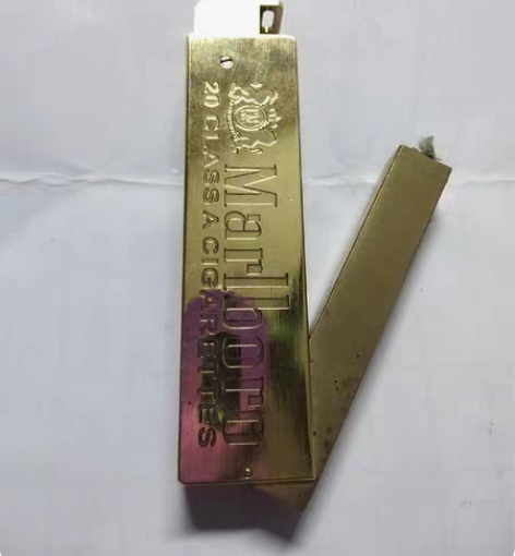 万宝路打火机侧压，万宝路的，刚到国内，原品...