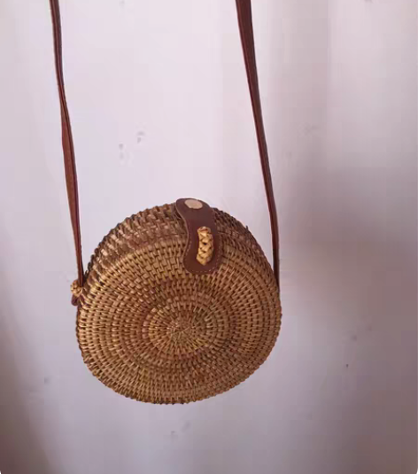 包邮越南买的编织小包包 旅游必备 便宜出 ...