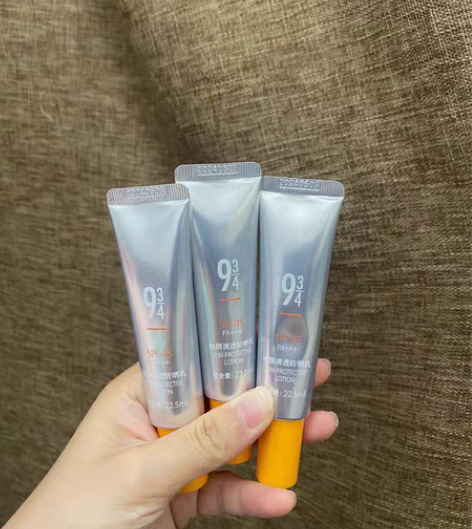 包邮943/934防晒，22.5ml一支，...