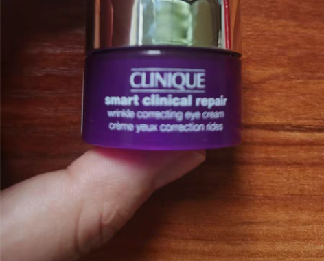 倩碧紫光眼霜5ml 小红书中奖，首页满百包...