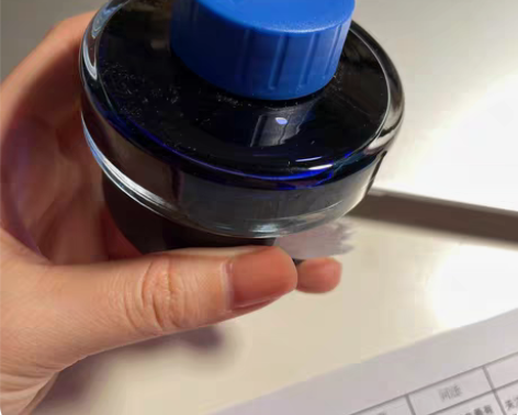 LAMY凌美墨水 蓝色 仅用一次余量很多 ...