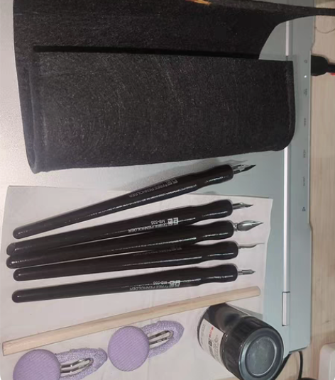 包邮巨匠蘸水笔，加笔帘、墨水   送铅笔，...