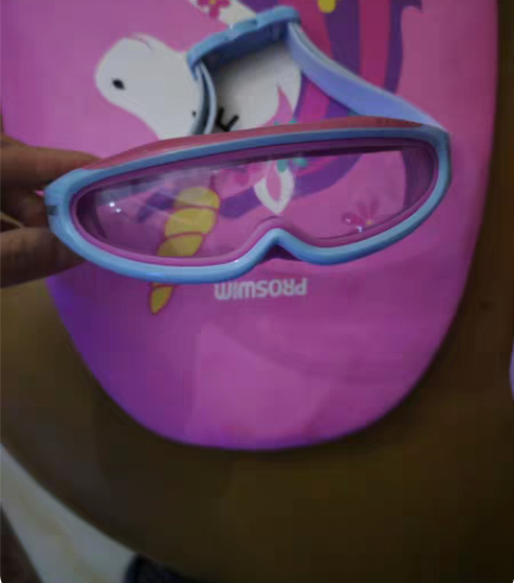 游泳装备基本上全新 感兴趣的话点“我想要”...