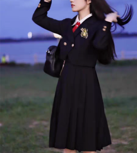 包邮【搬家带不走】原创JK护奶群V领连衣裙...