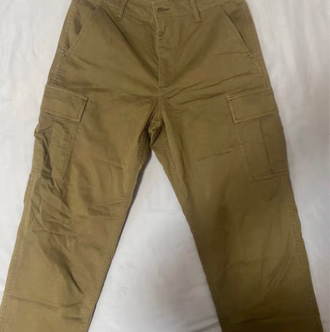 优衣库 工装窄口九分裤 441810 军绿...