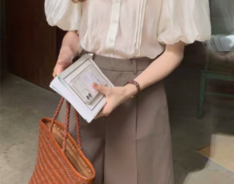 转卖短裤女夏季薄款高腰宽松直筒休闲阔腿裤西...