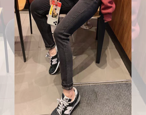 转卖莉贝琳sisy黑色加绒牛仔裤女磨毛加厚...