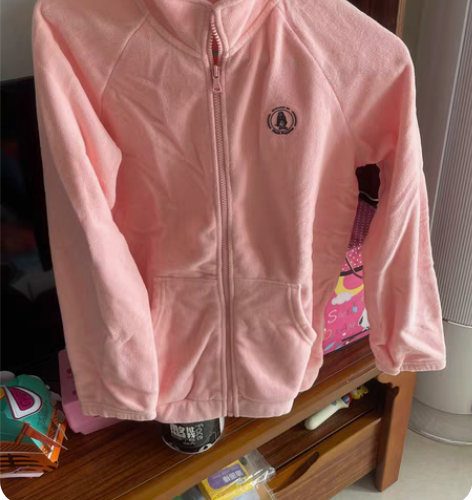 全新暇步士摇粒绒粉色外套160码，无吊牌，...