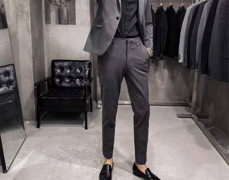 转卖修身大码休闲西装套装（裤子 外套 马甲...