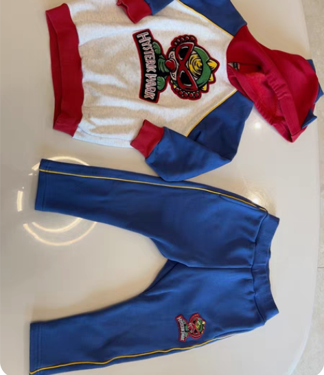 包邮黑超奶嘴 恐龙加绒卫衣卫裤成套出不单出...