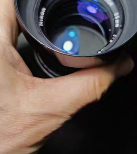 尼康AIS 85mm/F2也许是世界上最小...