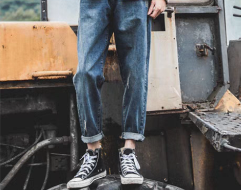 转卖LMTNZD男士直筒牛仔裤 全新未拆封...