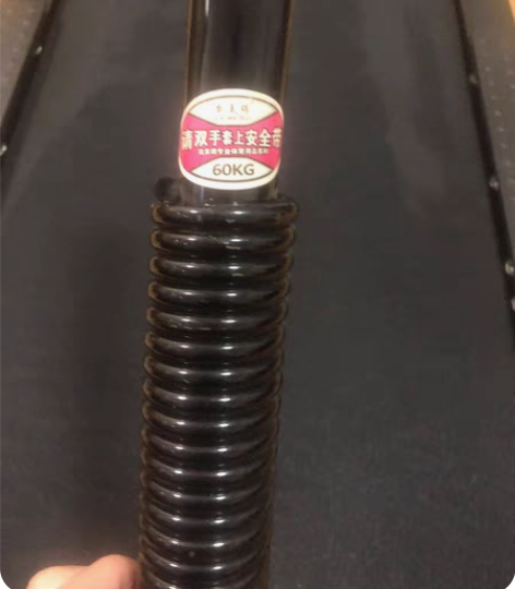 出售健身器材，臂力器和拉力器是全新的，那两...