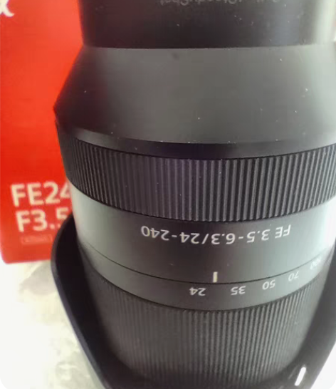 索尼24240镜头 一镜走天下！自用，品相...