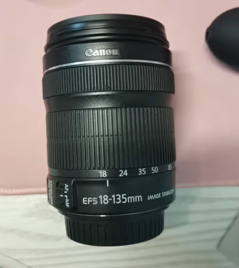 出镜头Canon/佳能 EF-S 18-1...