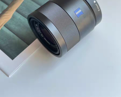 索尼蔡司镜头55/1.8 今年4月份购于官...