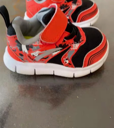 包邮安踏运动鞋男，商城买的，九成新，孩子过...