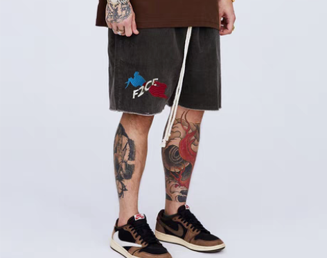 转卖F2CE灯芯绒休闲刺绣短裤男潮牌青年纯...