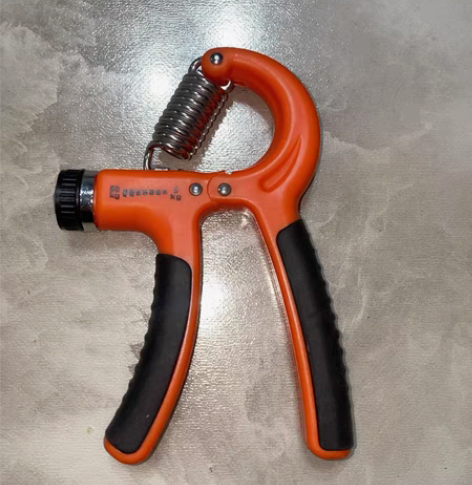 双林握力器，未拆封。12块。本地交易 感兴...