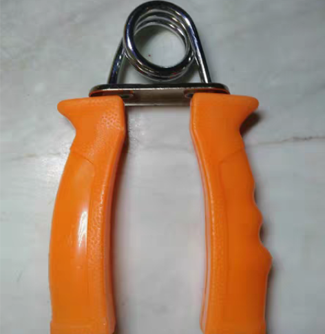 包邮握力器 健身器材 清理柜子中的闲置物...