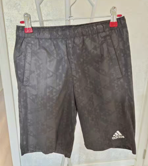 包邮专柜购买Adidas短裤,尺码140,...