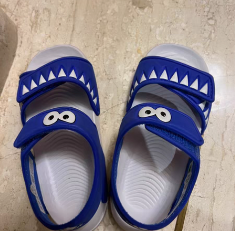 包邮adidas阿迪达斯、nike耐克凉鞋...