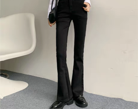 转卖【狂欢价】高腰牛仔裤女春秋显瘦微喇叭裤...