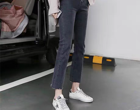 转卖灰色直筒牛仔裤/女 宽松学生韩版高腰九...