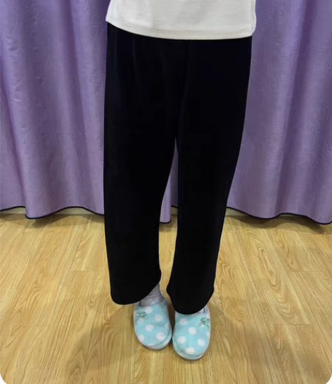 包邮黑色阔腿裤，面料特别舒服，尺码m码，松...