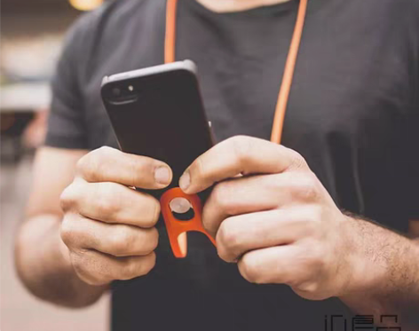 转卖防摔手机挂绳挂脖 苹果绳挂件硅胶吊绳坠...