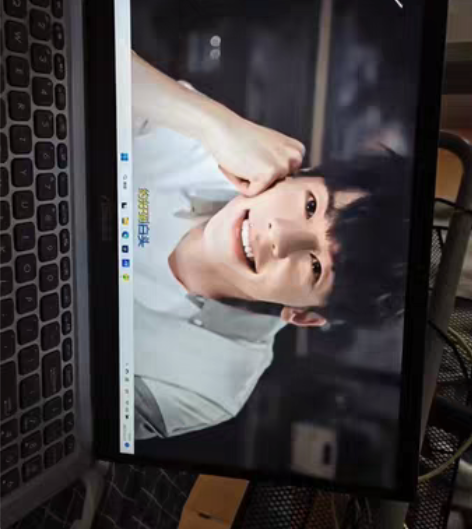 包邮买来没怎么用很新感觉学的专业电脑没什么...