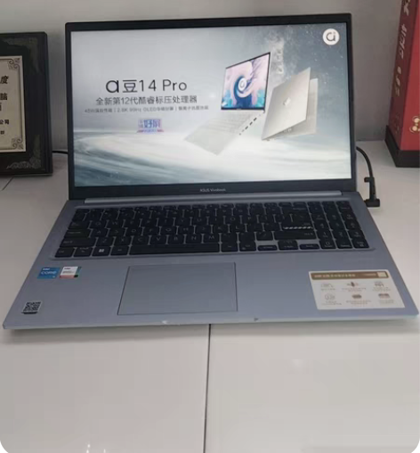 包邮无畏15 2022款，处理器i5-12...