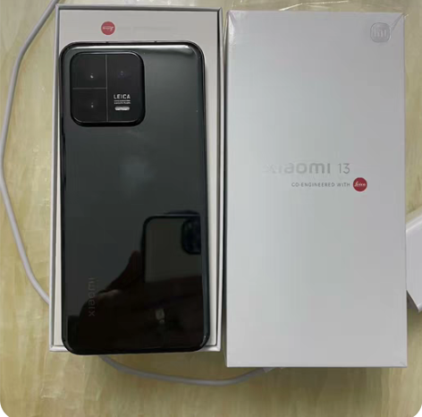 小米13黑色顶配12+512，今年1月末购...