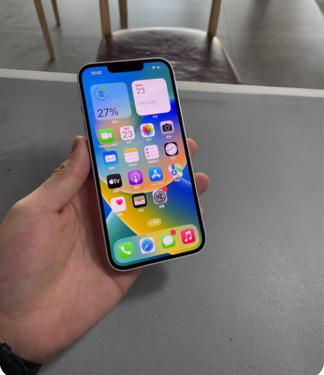 苹果13 国行128G 白色 98新 电池...