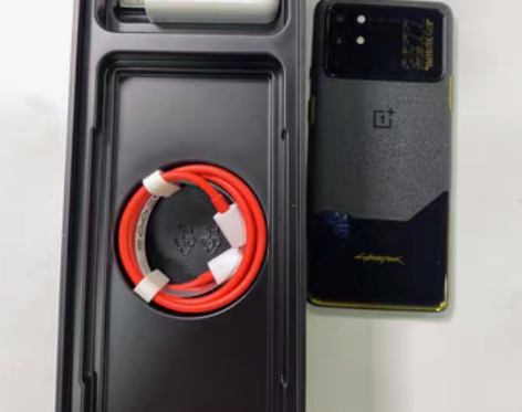 转卖250431 一加8T 5G 赛博朋...