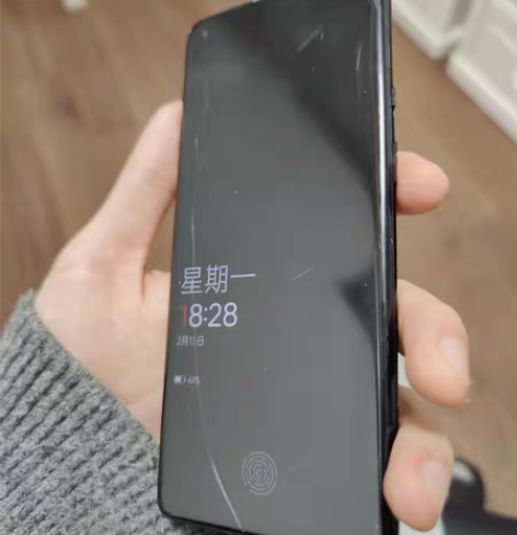 包邮一加9pro  外屏摔裂了 如图 四边...