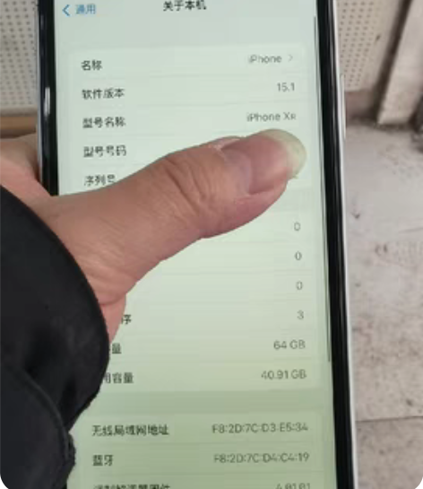 苹果Xr 国行64G 换原装屏幕和后摄像头...