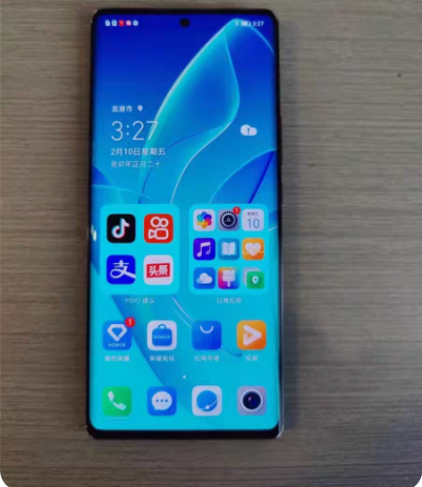荣耀60，配置8+256G，全面曲屏，5G...