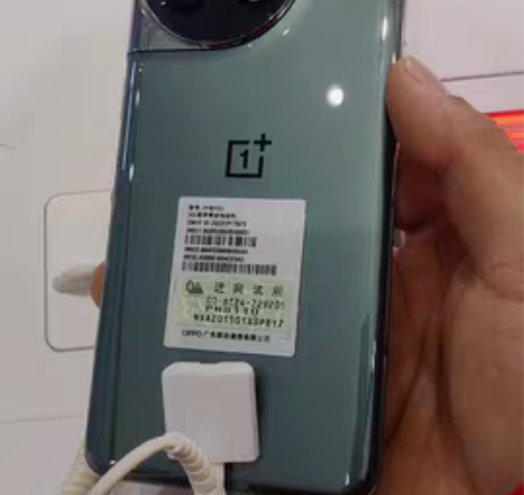 vivoX90 黑色12+512。首发购买...