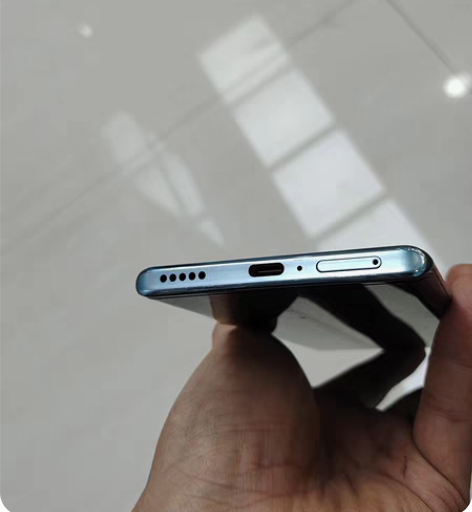 荣耀60，5G版本，8+256内存，屏幕全...